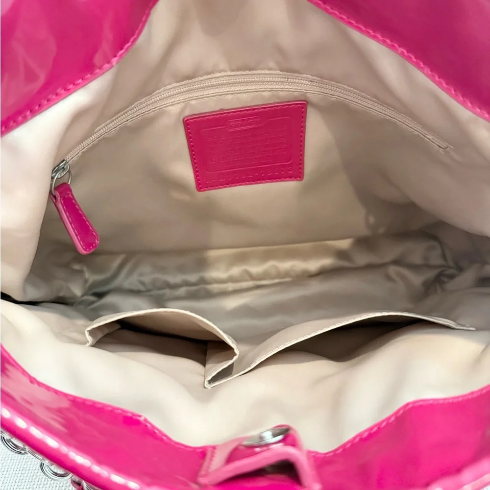 🩷 SOLD - Coach Poppy Liquid Gloss Patent Leather Hot Pink Convertible Bag - Picture 10 of 17